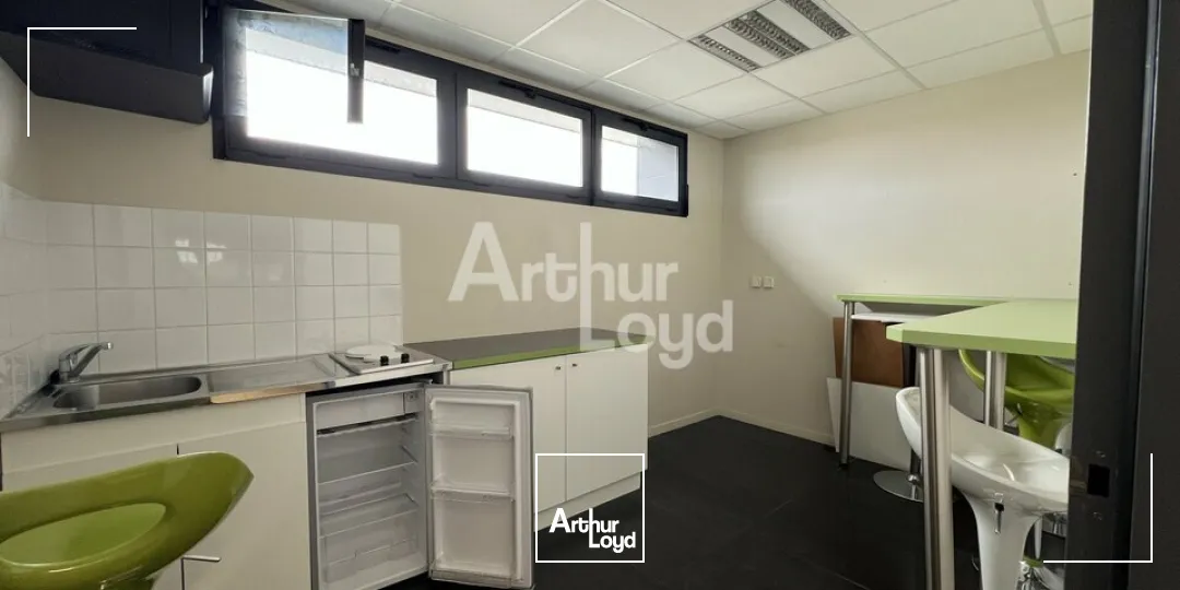 CESSON SEVIGNE - BUREAUX A LOUER - 115 M²