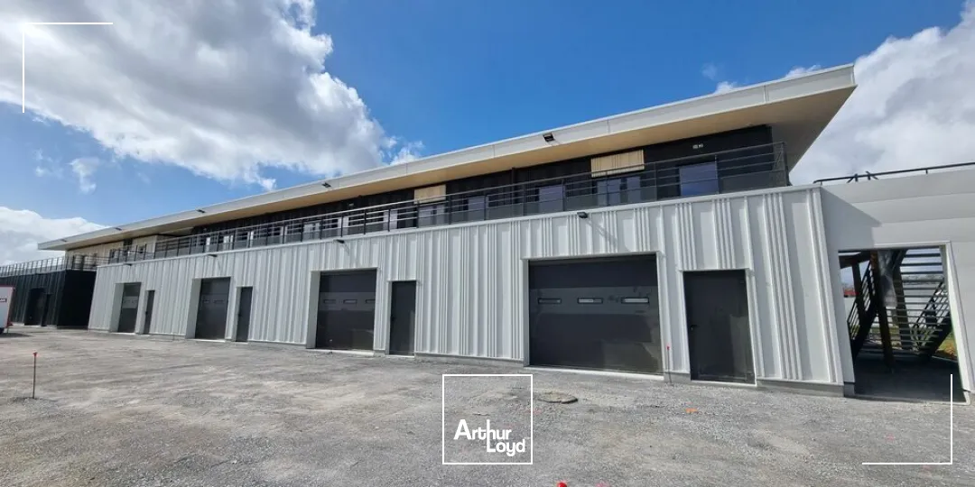 POITIERS SUD SECTEUR CENTRE COMMERCIAL AUCHAN - BUREAUX A LOUER 259M²