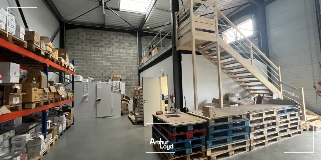 A LOUER LOCAL STOCKAGE 150M2 ST NAZAIRE ZI BRAIS