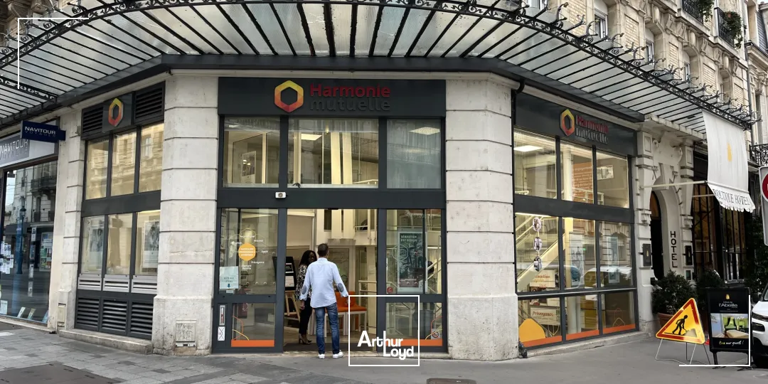 Vente local commercial - rue de la République - Orleans (45) - Emplacement numéro 1 !