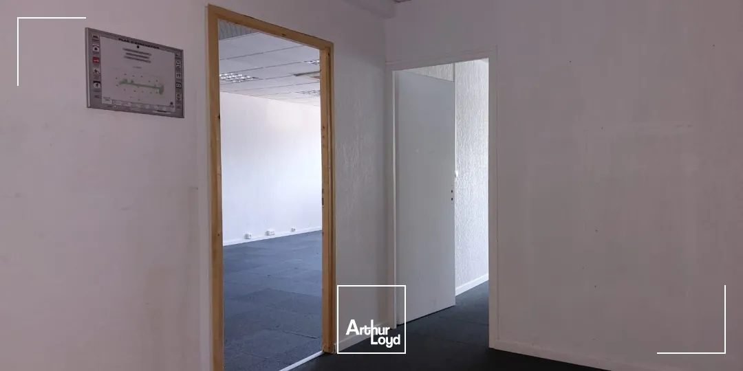 Bureaux à louer avec parking à proximité de l'Avenue 83 - La Valette du Var