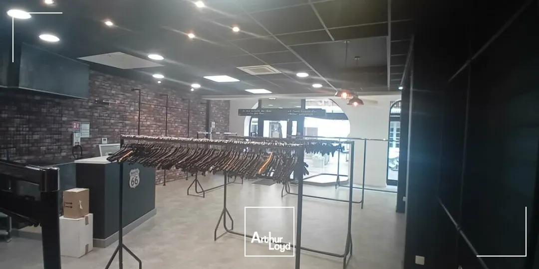 A louer local commercial centre ville