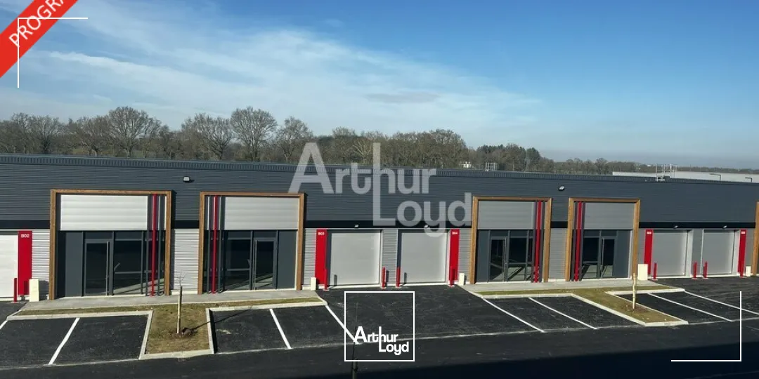 MORDELLES - LOCAL D'ACTIVITE A LOUER - 370 M²