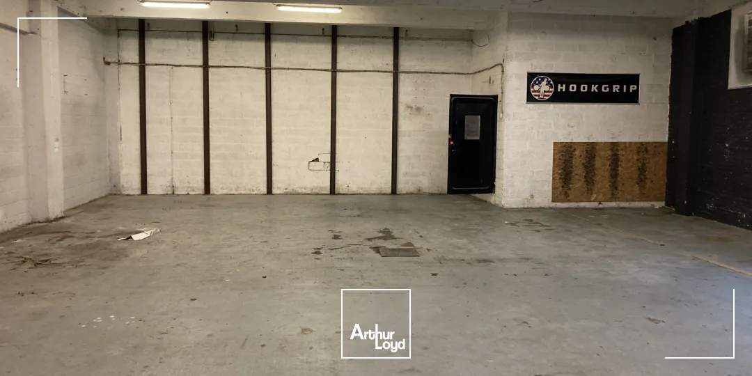 Local commercial divisible à louer Lille - jusqu'à 600 m² avec vitrines et accès livraison