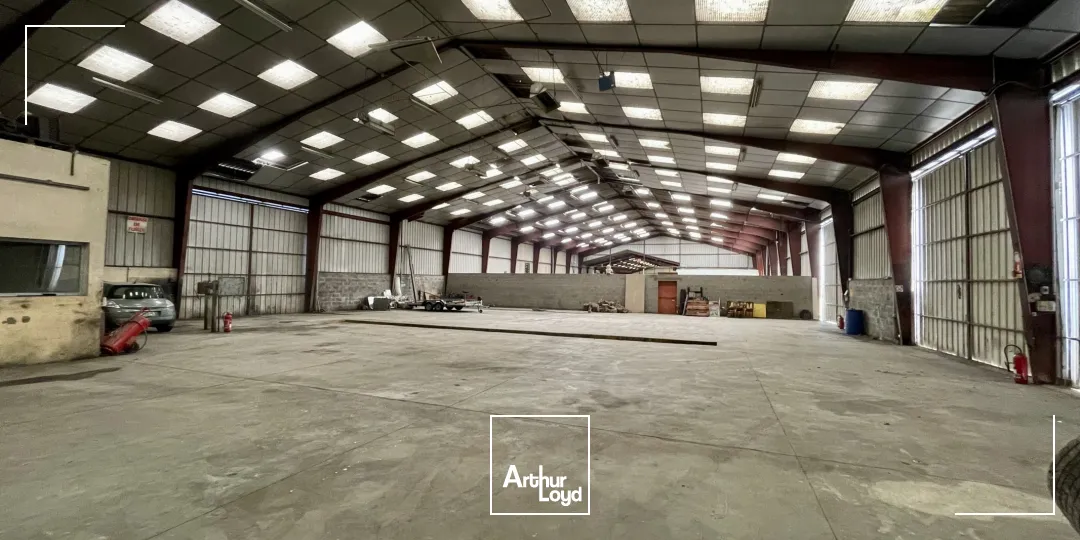 Locaux d'activité à vendre à NAGEL SEEZ MESNIL 27190