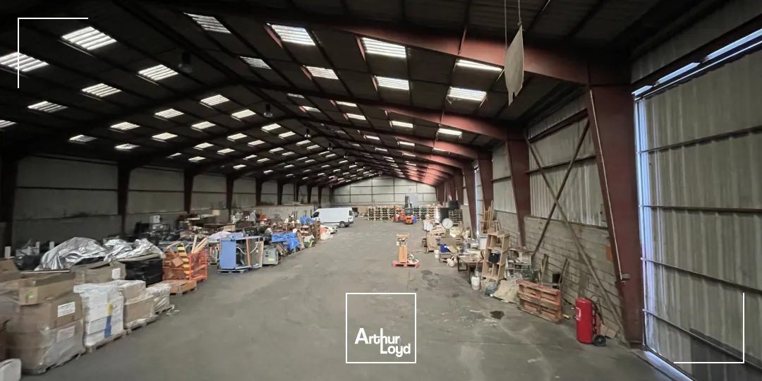 Locaux d'activité à vendre à NAGEL SEEZ MESNIL 27190