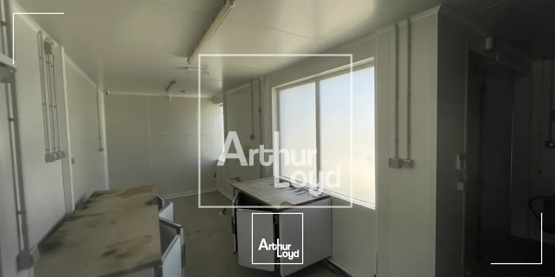 Local commercial de 235 m² à vendre ou à louer - Emplacement stratégique dans zone commerciale dynamique à Agde