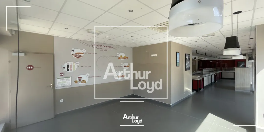 Local commercial de 235 m² à vendre ou à louer - Emplacement stratégique dans zone commerciale dynamique à Agde