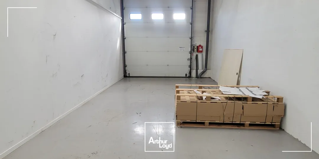 Entrepôt/Local d'activité à vendre zone Technoland 1 000m2