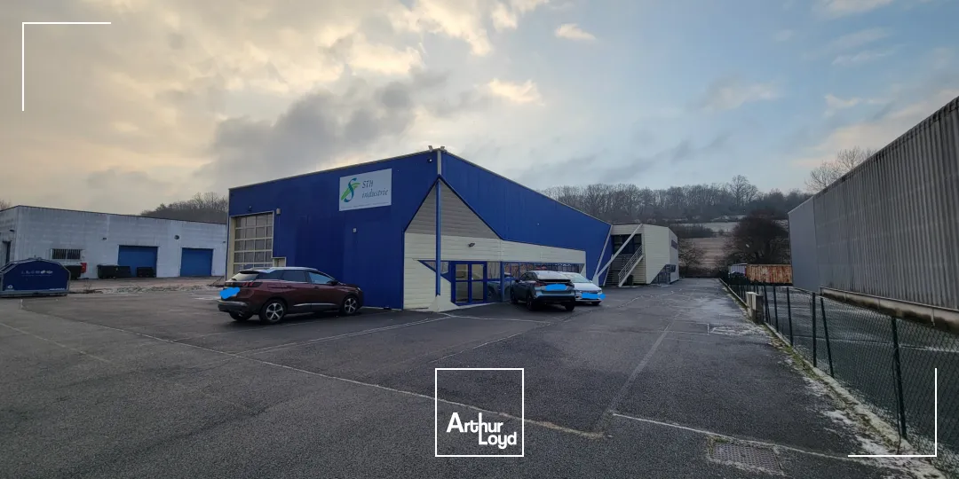 Bâtiment industriel/local d'activités à vendre à Technoland