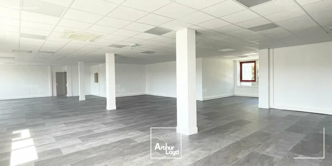 BESANCON - BUREAUX A LOUER - VALPARC