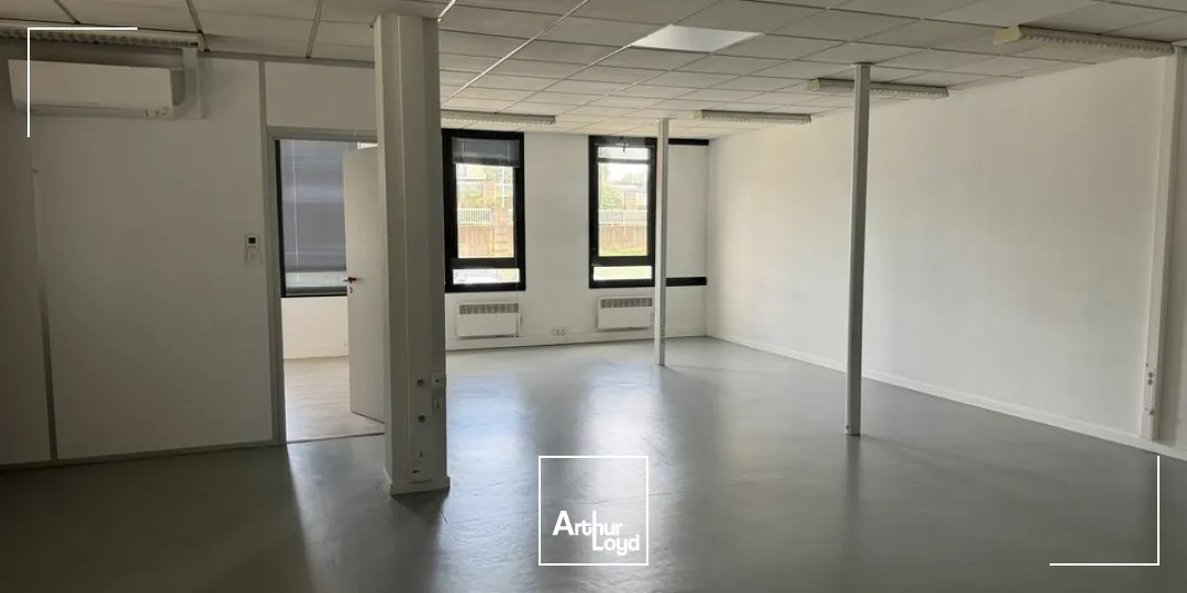 A LOUER - ECOLE VALENTIN - BUREAUX 134 M²