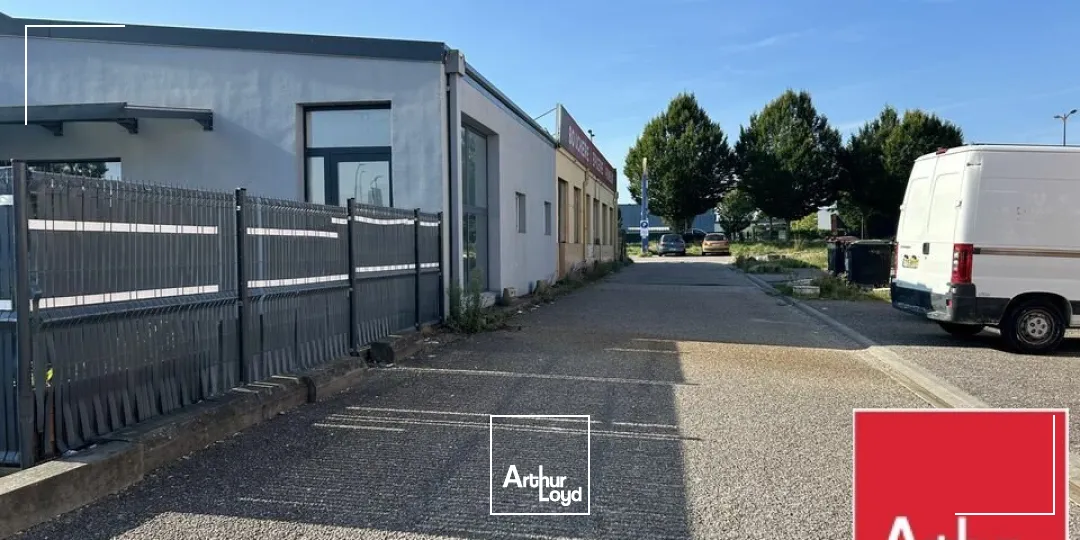 LOCAL COMMERCIAL à VENDRE de 287 m²