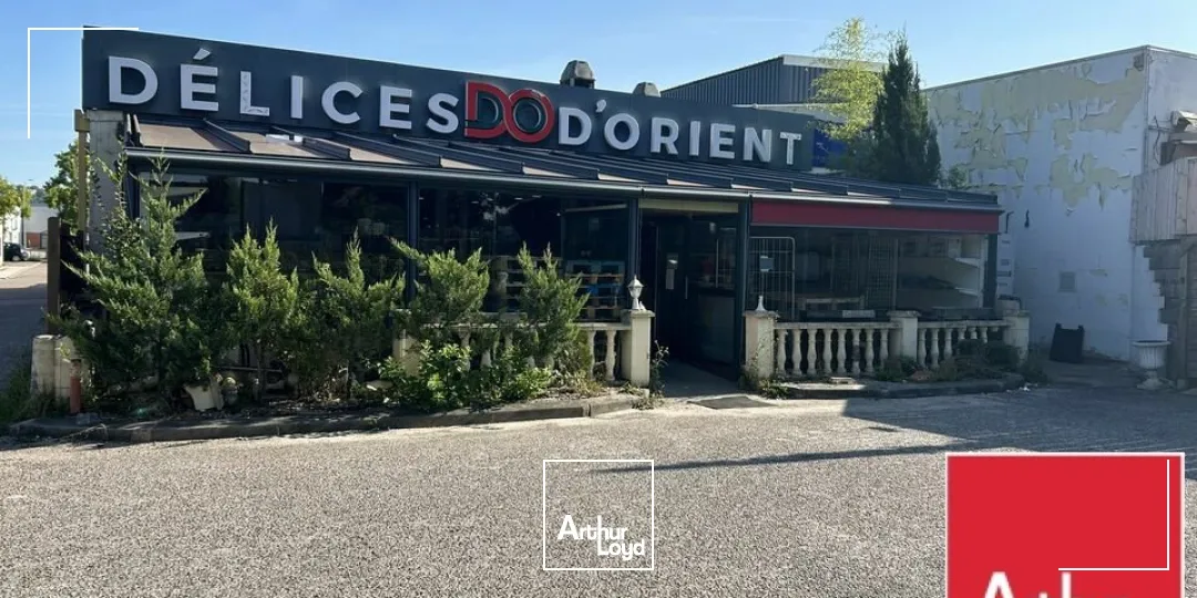 LOCAL COMMERCIAL à VENDRE de 287 m²