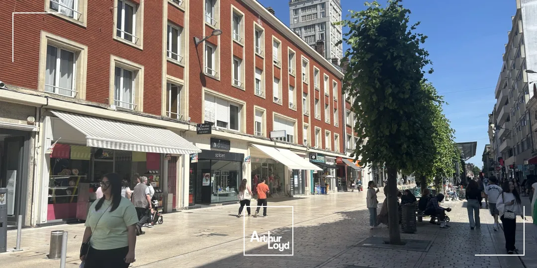 Local commercial à louer en emplacement n°1 à Amiens - 180 m² sur deux niveaux avec belle visibilité