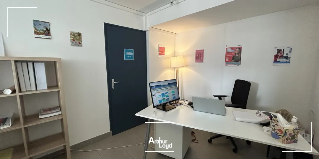 A LOUER - LOCAL PROFESSIONNEL - 85 M2 - PORNIC - PORT