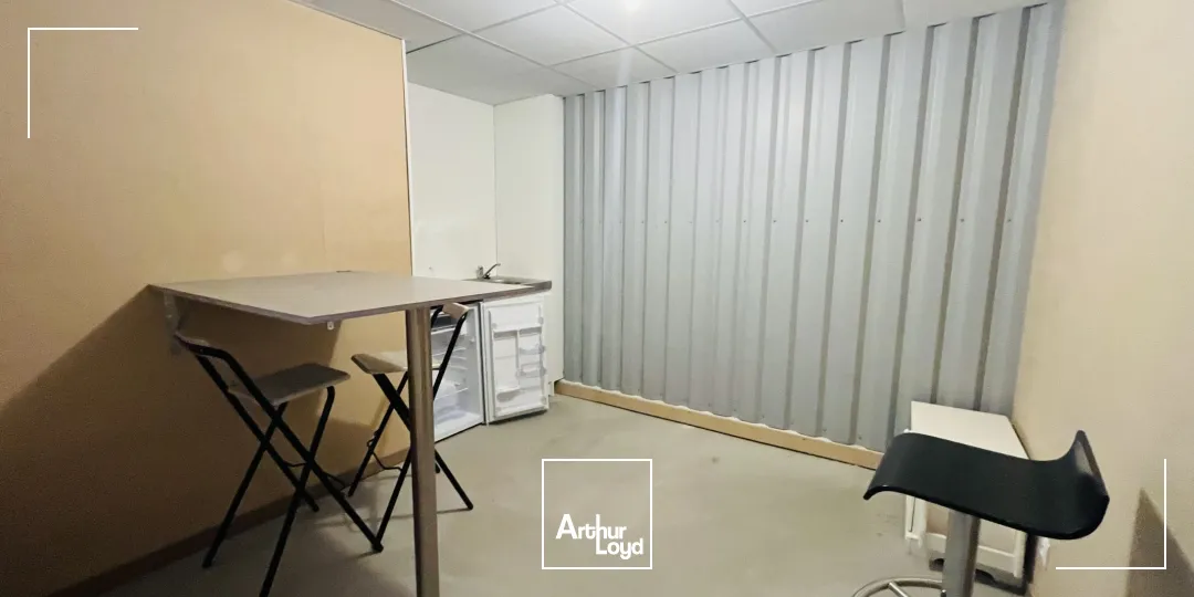 A LOUER LOCAL D ACTIVITE 95M2 PEDRAS-BRAIS ST NAZAIRE