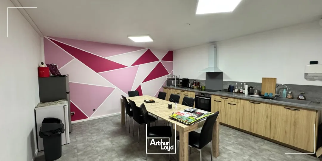 BUREAUX A VENDRE - INVESTISSEMENT LOCATIF AVEC LOCATAIRE EN PLACE - SAINT-OUEN-L'AUMÔNE / CERGY