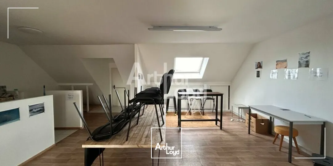 BLOIS - LOCATION BUREAUX DE 315 M² - AXE PASSANT