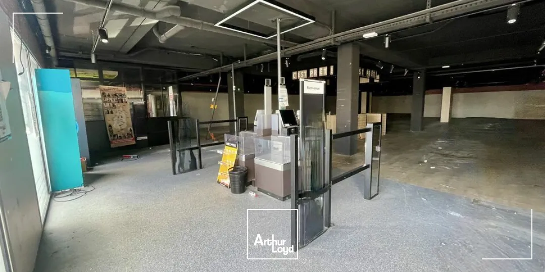 LOCAL COMMERCIAL A LA LOUER - BEZANNES (51) 