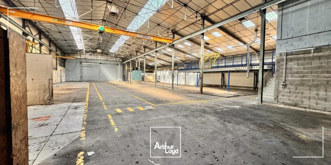 TOURS EST SAINT-PIERRE LOCAUX D'ACTIVITES A VENDRE A PARTIR DE 240 M² AVEC PARKINGS