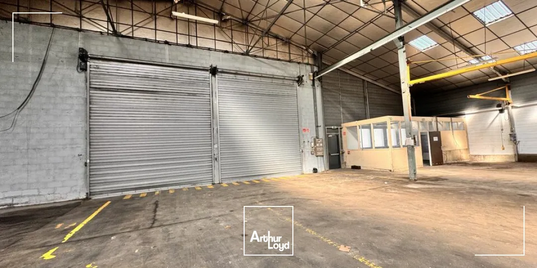 TOURS EST SAINT-PIERRE LOCAUX D'ACTIVITES A VENDRE A PARTIR DE 240 M² AVEC PARKINGS