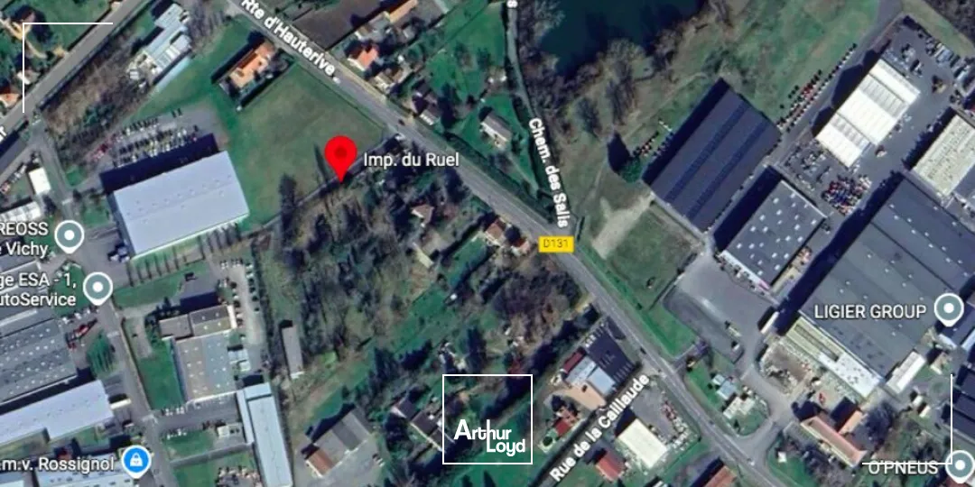 Rare, terrain plat de plus de 4900m2, constructible pour accueillir vos futurs locaux d'activité, aux portes de Vichy