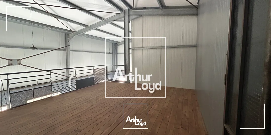 Local d'activité indépendant à louer dans une zone artisanale