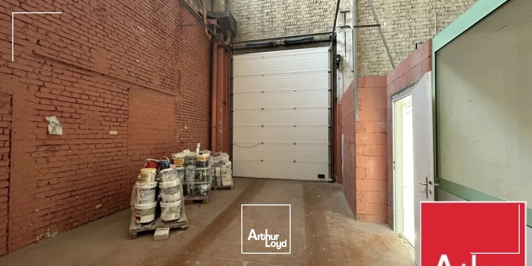 LOCAL D'ACTIVITE - ENTREPOT à LOUER de 398 m²