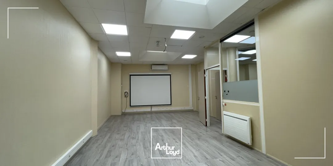 BUREAUX PMR -154 m2 - A VENDRE - SOISSONS 