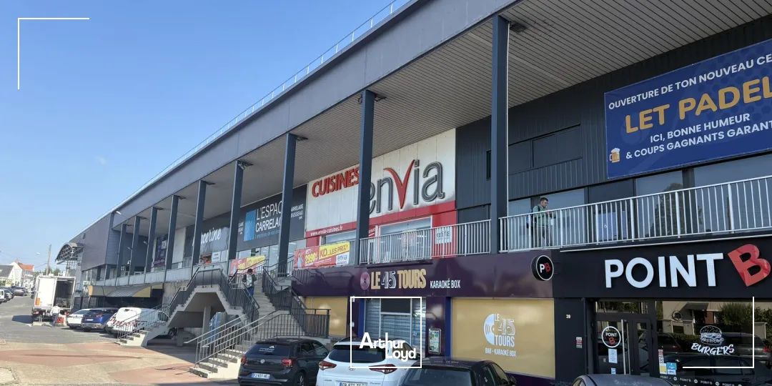 LOCAL COMMERCIAL FACADE RN20 A LOUER FLEURY LES AUBRAIS