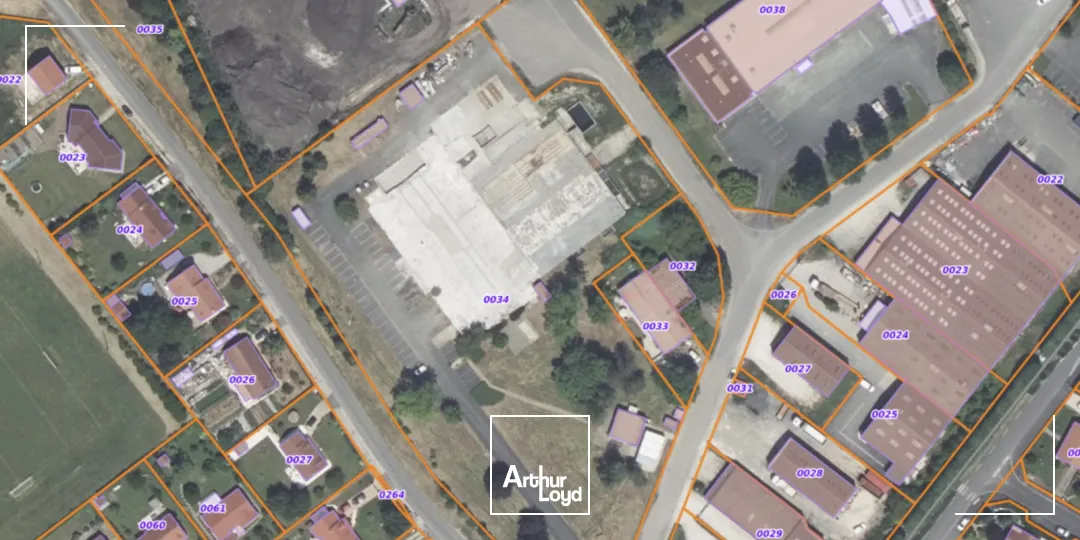 Terrain de 13&nbsp;000 m2 à Saint Ay, zone industrielle