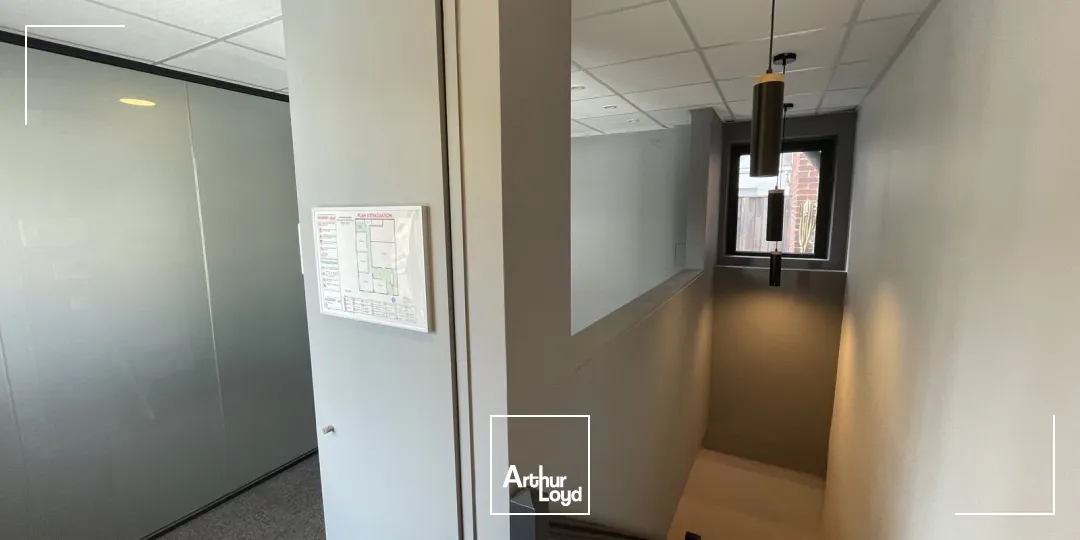 À louer - Bureaux de standing 94 m² avec terrasse privative - Lille Centre, proximité immédiate des gares