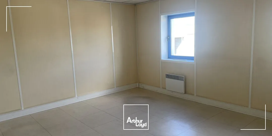 Entrepôt à louer axe A1 - Carvin