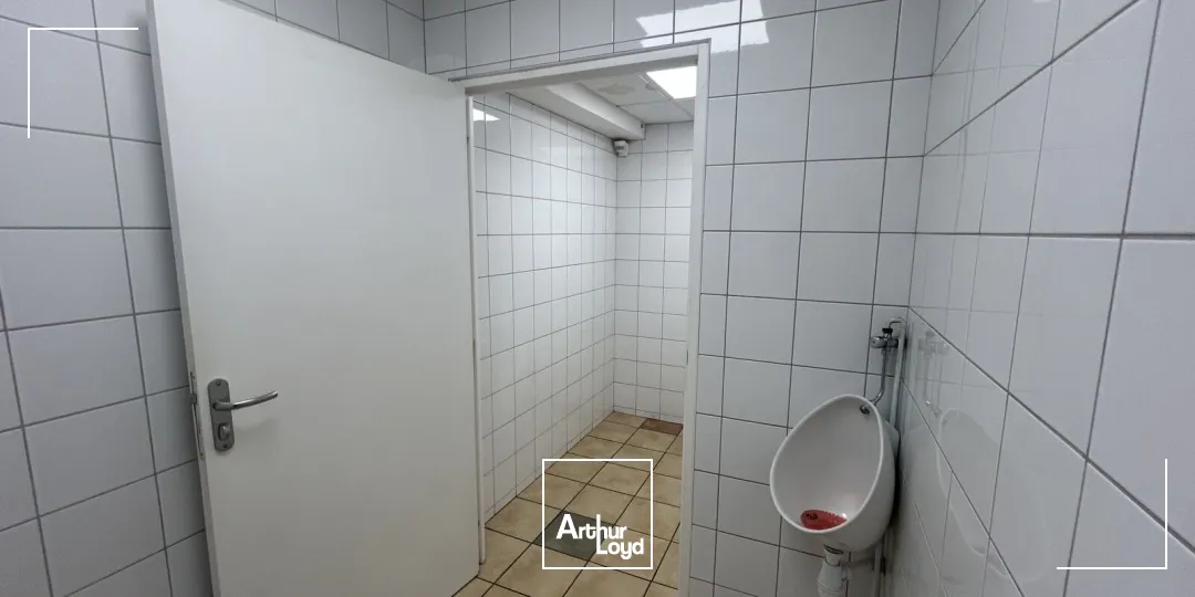 Local commercial à louer Lille - 110 m² avec extraction et parking - Emplacement stratégique proche