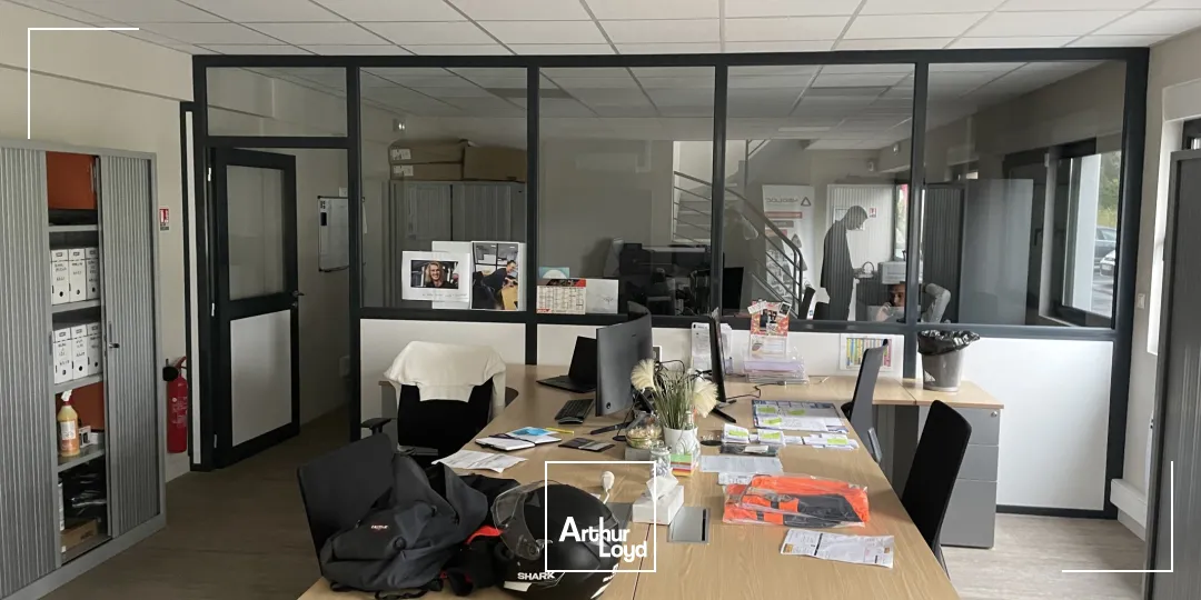 Entrepôt - showroom en location secteur Arras Sainte Catherine