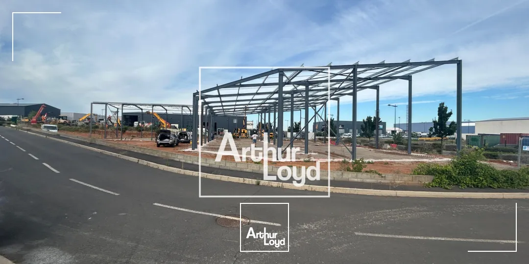 Locaux d'activités/commerces - neufs - à louer 