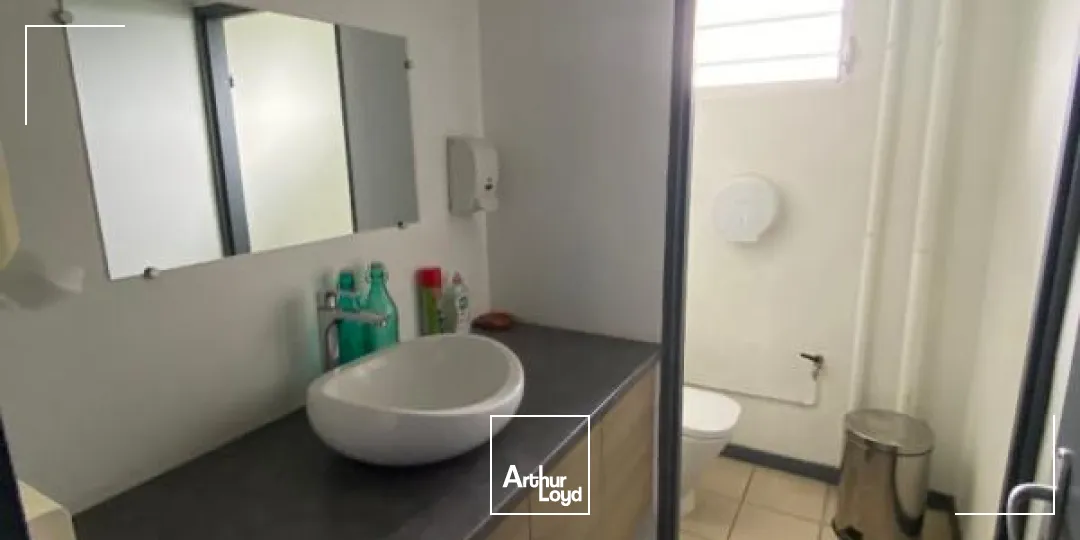 Bureaux 118 m2 Le Lamentin