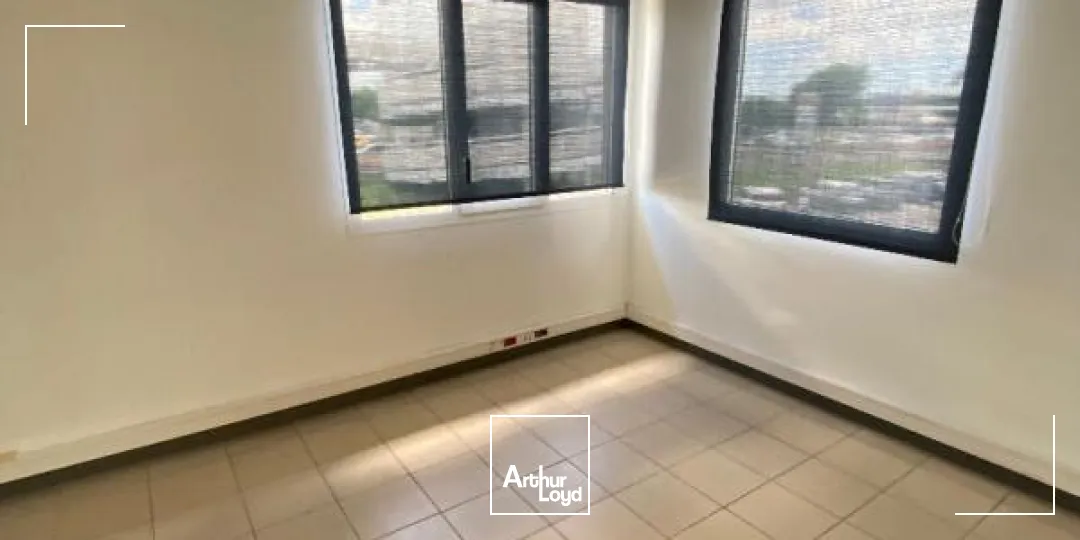 Bureaux 118 m2 Le Lamentin