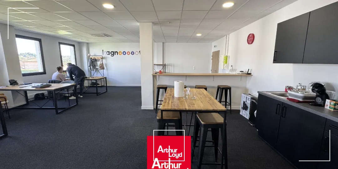 Val de Saône | Bureau meublé à louer 114 m²