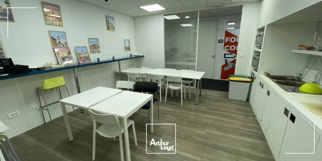 Location bureaux 700 m² rénovés - Marcq-en-Baroeul Business Park, Grands Boulevards proche tramway