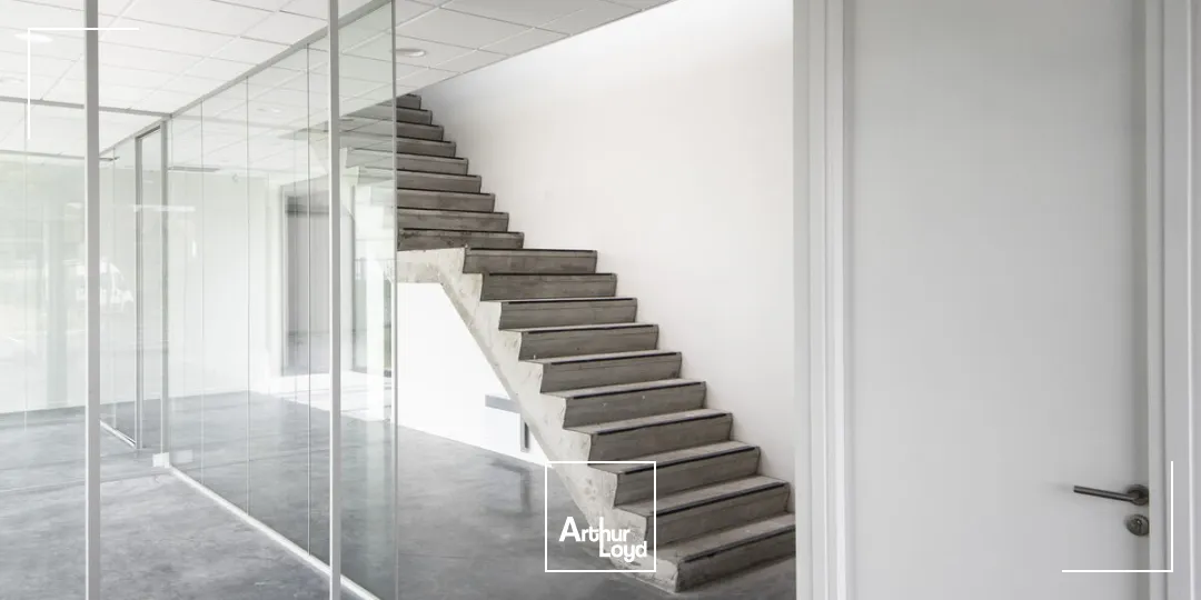 Entrepôt neuf à louer sur Marquette-Lez-Lille avec bureaux clés en main. Rocade nord-ouest.