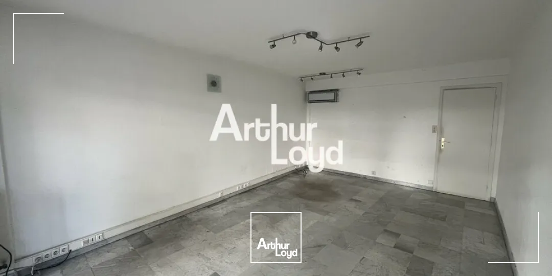 BUREAUX location à NICE 06000