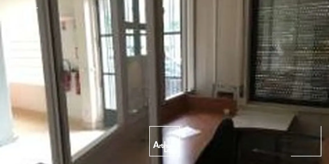 Bureaux à vendre Lille Centre - 1 388 m² avec parkings et excellente accessibilité