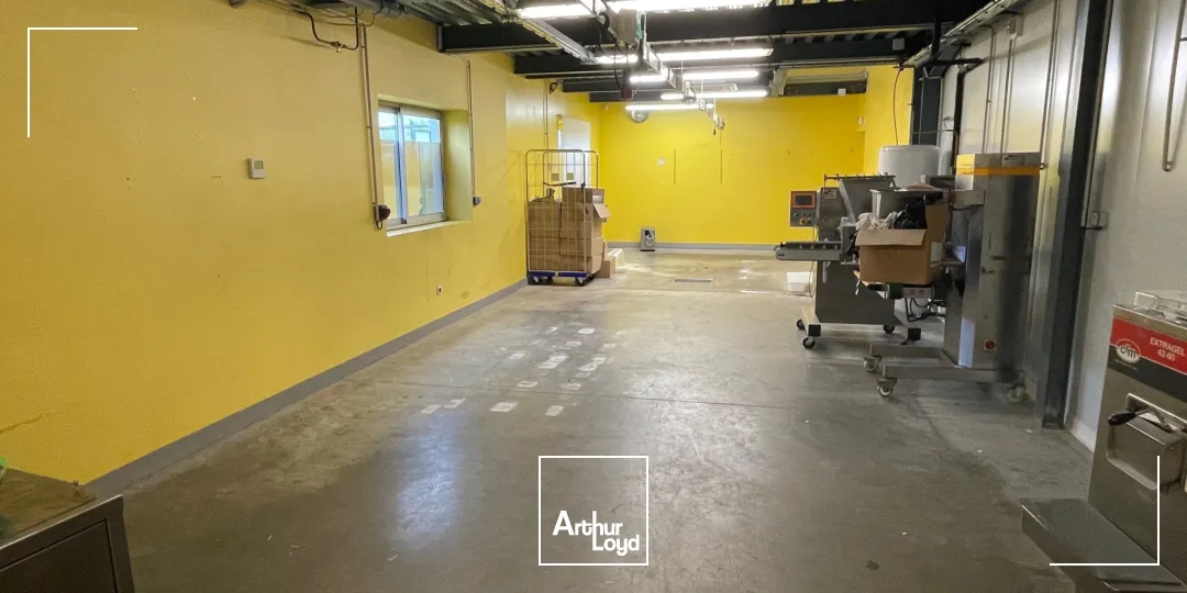 Locaux d'activité à louer à VAL DE REUIL 27100