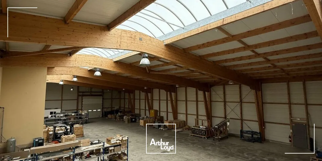 À vendre  Bâtiment d'activité industriel & bureaux  Zone de l'Escudier, Donzenac (Corrèze  proximité A20)