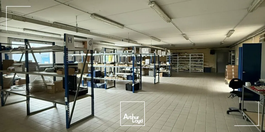 À vendre  Bâtiment d'activité industriel & bureaux  Zone de l'Escudier, Donzenac (Corrèze  proximité A20)