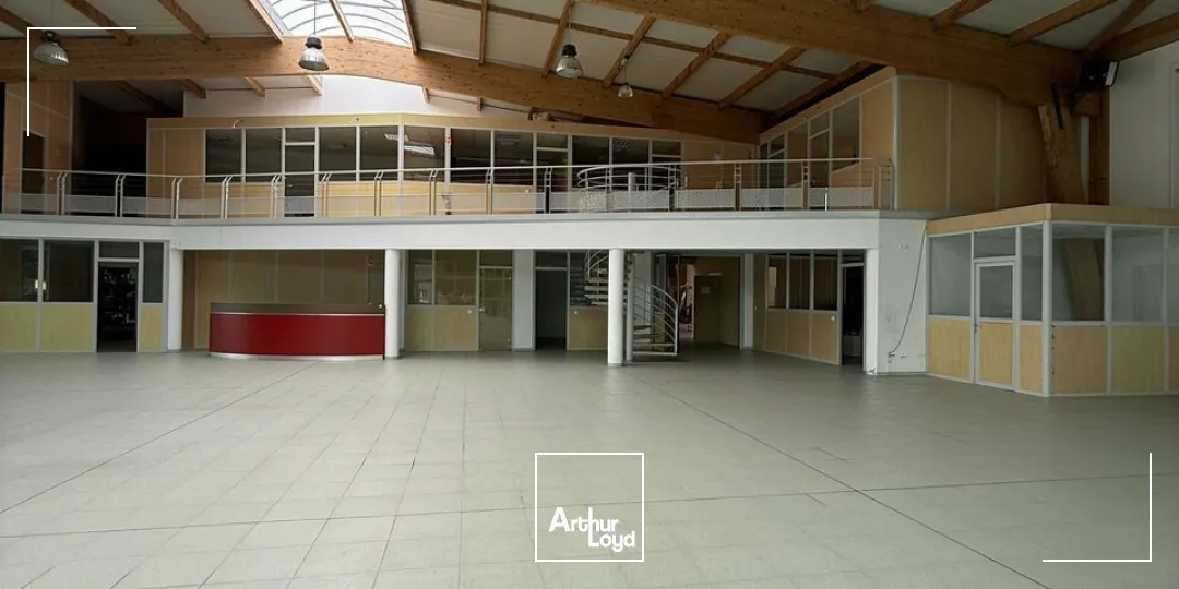 À vendre  Bâtiment d'activité industriel & bureaux  Zone de l'Escudier, Donzenac (Corrèze  proximité A20)