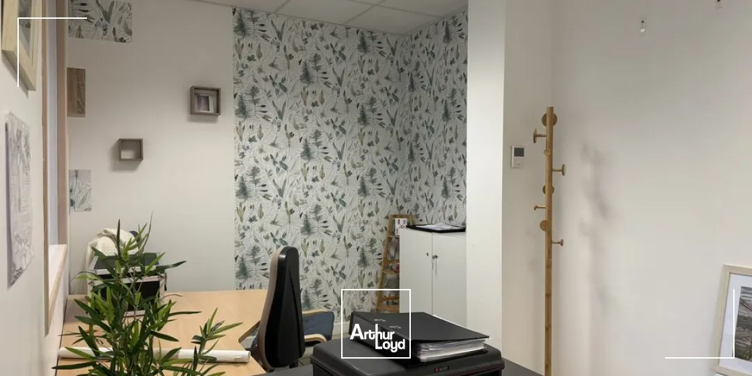 JOUE LES TOURS BUREAUX A VENDRE 100 M² PROXIMITE TRAMWAY ET PERIPHERIQUE