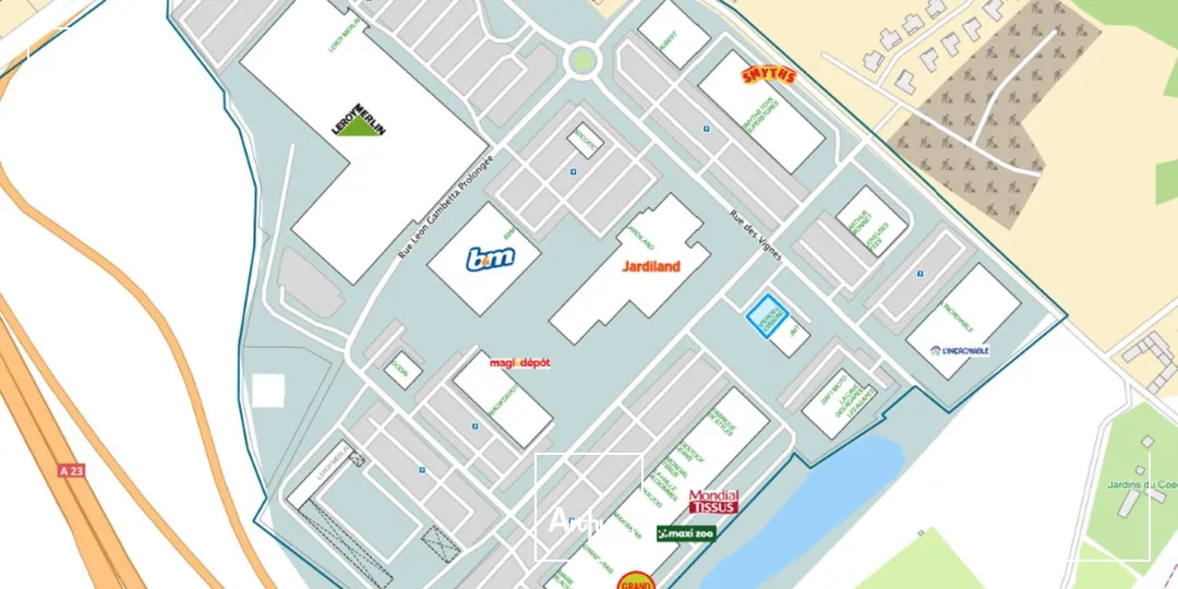  Local commercial de 450 m² à louer - Emplacement premium à La Sentinelle 